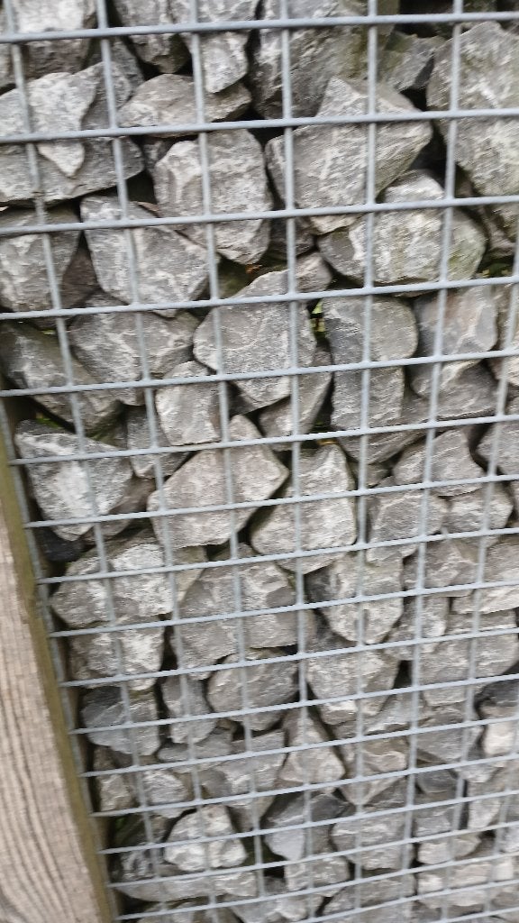 Restpartij Basalt Breuksteen Antraciet (ca. 1 kuub ), Ophalen, Antraciet, Zo goed als nieuw, Split