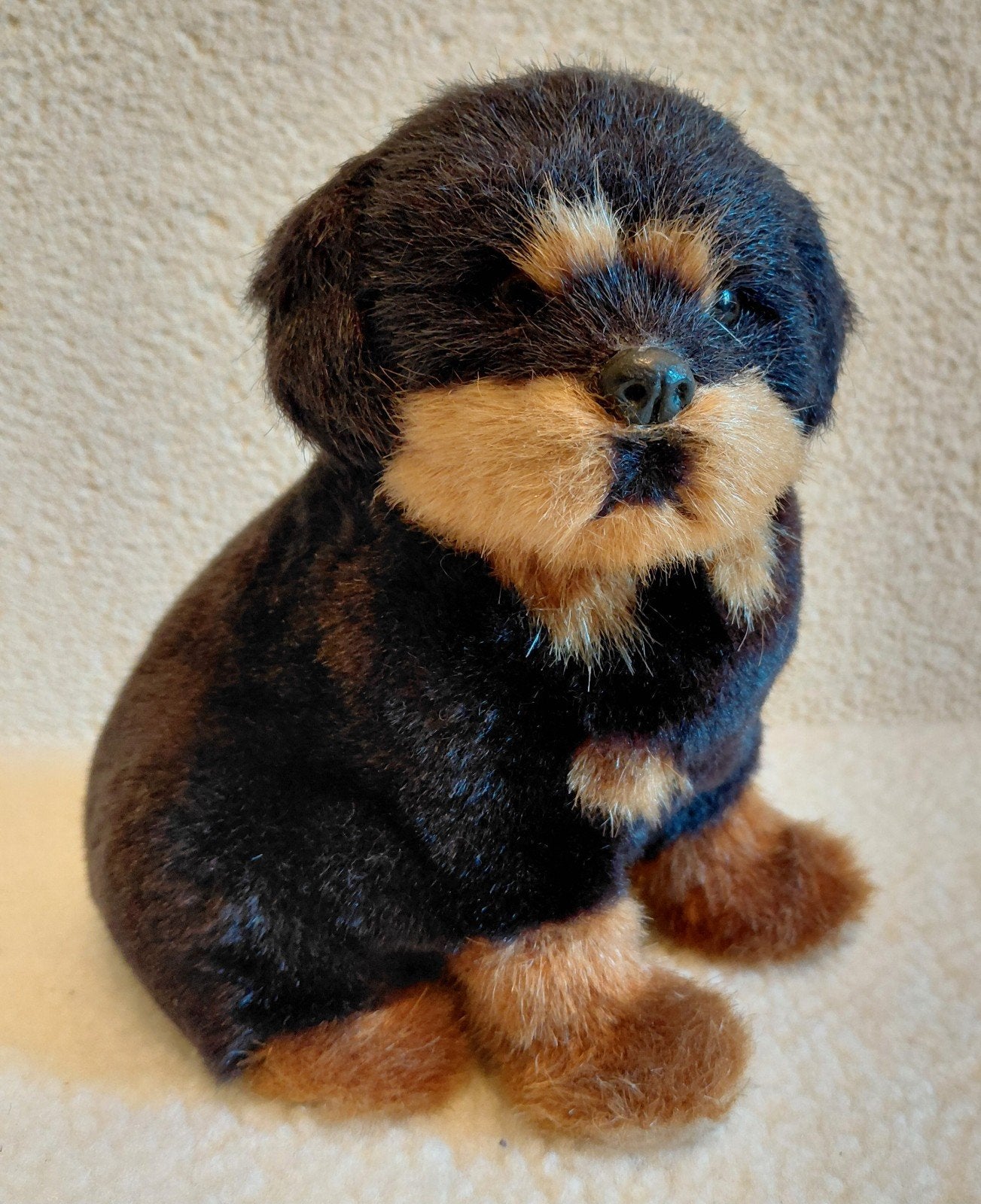 Mooie Pluche Pup van een  Rottweiler  / H 17 cm, Ophalen of Verzenden, Zo goed als nieuw