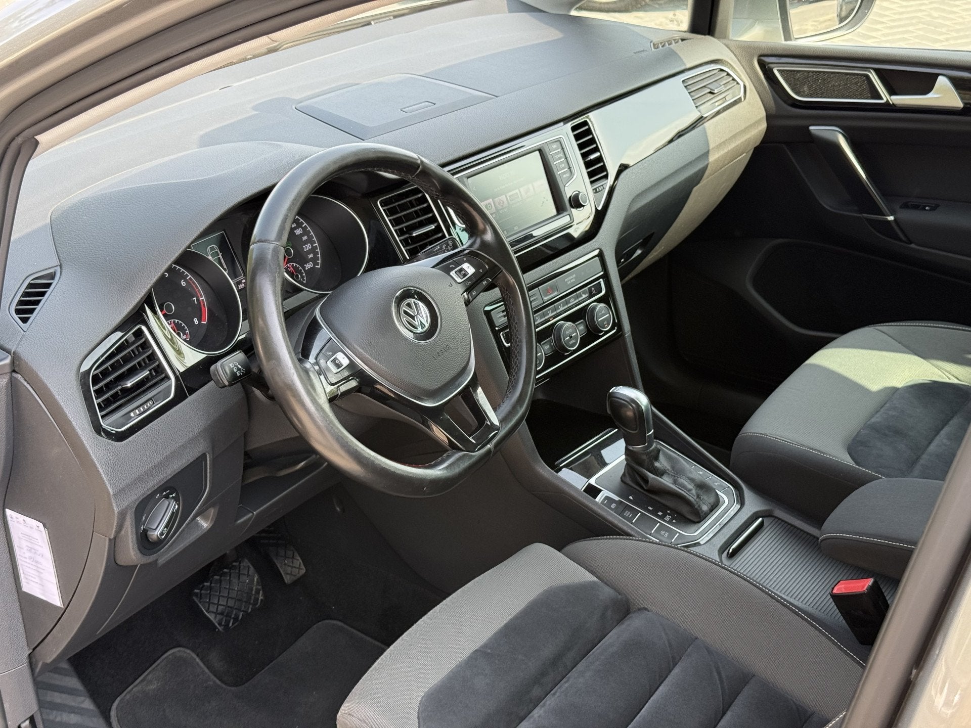 Volkswagen Golf Sportsvan 1.4 TSI Highline | Trekhaak | ACC, Gebruikt, Euro 6, 4 cilinders, 1283 kg