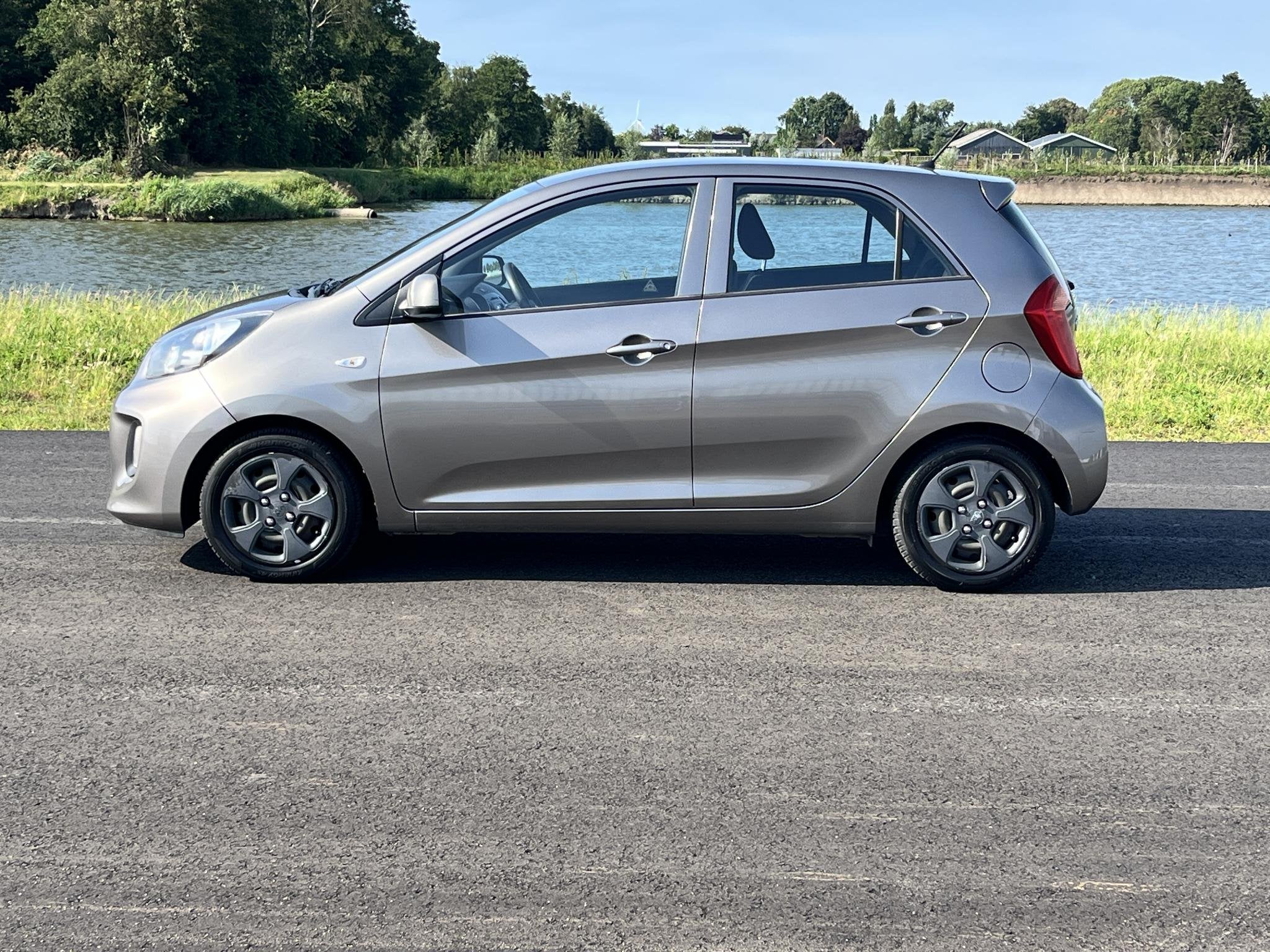 Kia Picanto 1.0 CVVT ComfortLine Airco, radio, Voorwielaandrijving, Euro 5, Stof, Gebruikt