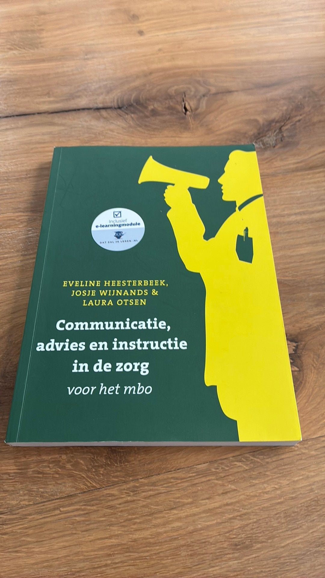 Communicatie, Advies en instructie in de zorg, Ophalen of Verzenden, Alpha, Zo goed als nieuw, MBO