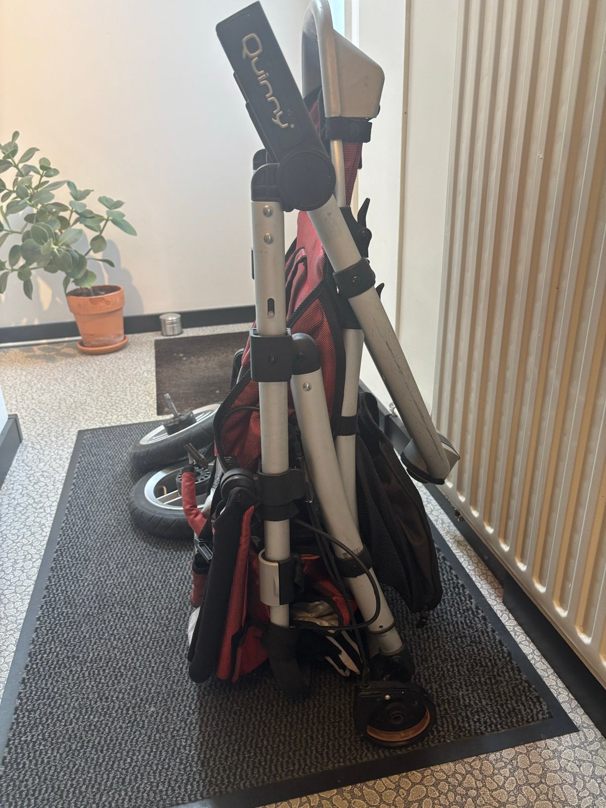 Quinny Speedi SX kinderwagen met reiswieg en accessoires, Kinderen en Baby's, Kinderwagens en Combinaties, Gebruikt, Quinny, Met reiswieg