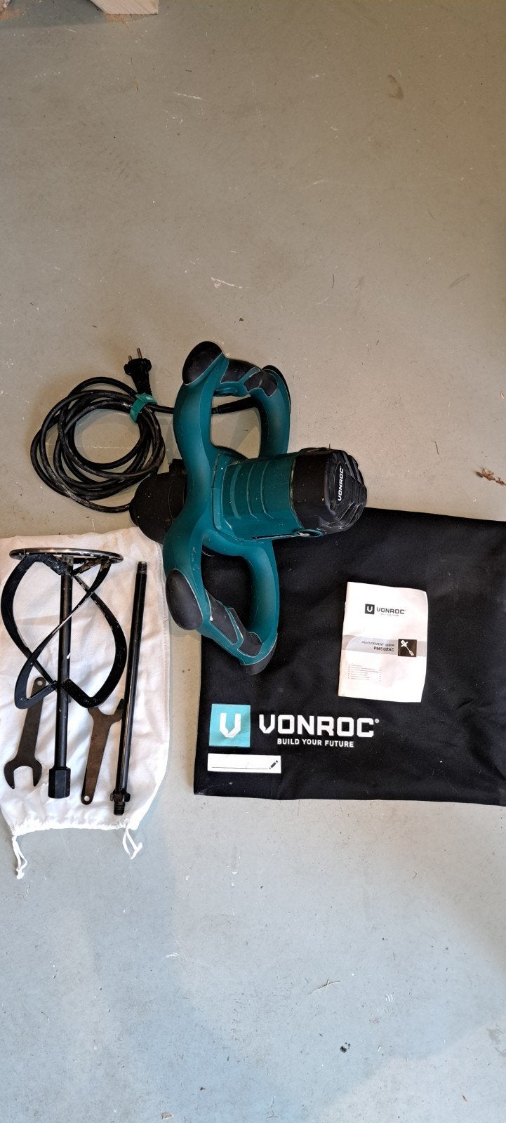Vonroc PM502AC Verfmenger/Cementmixer 1800W, Doe-het-zelf en Verbouw, Gereedschap | Overige machines, Ophalen of Verzenden, Gebruikt