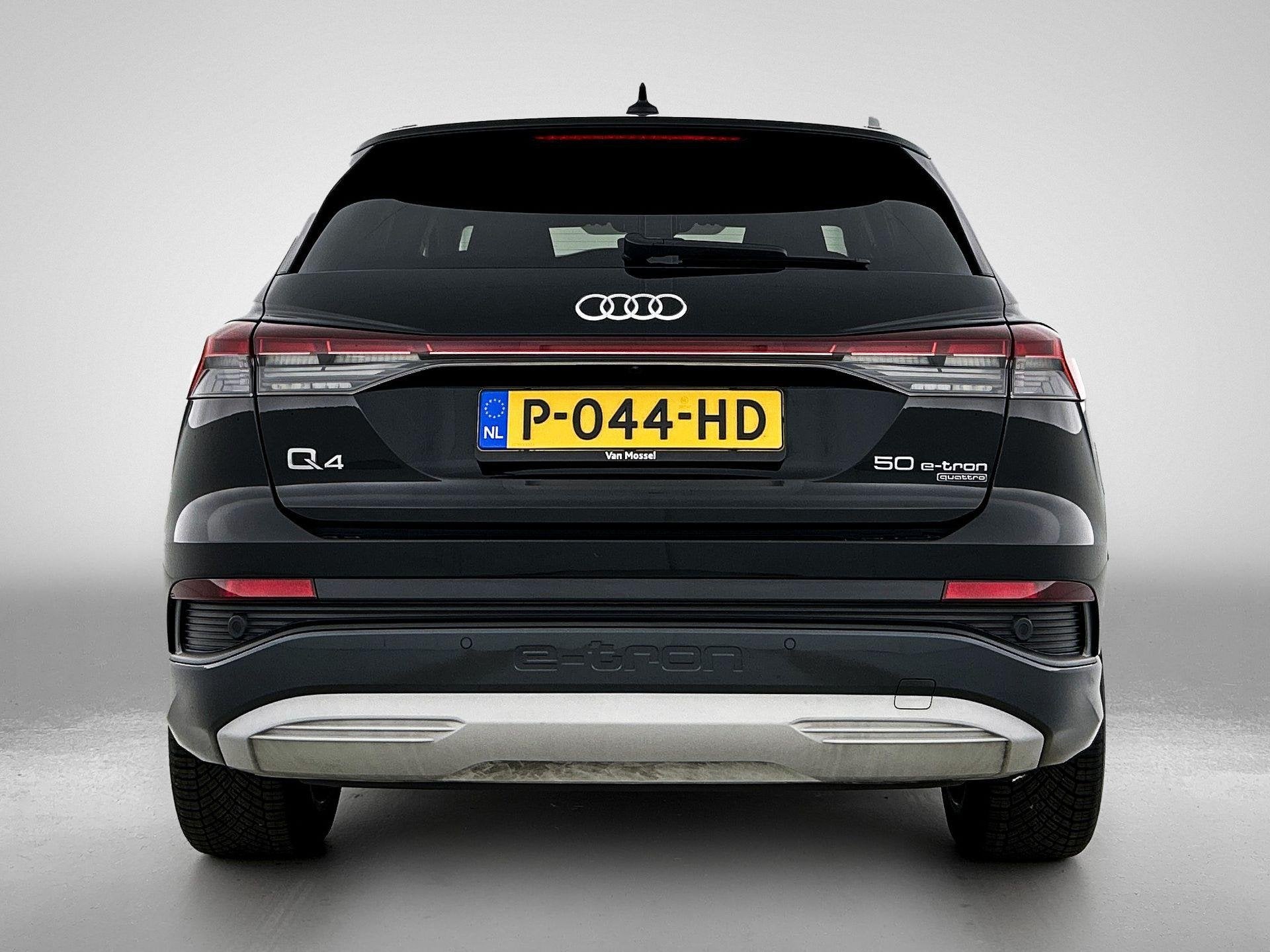 Audi Q4 e-tron 50 quattro S edition 77 kWh PHEV | 90% SOH |, Auto's, 12 maanden, Zwart, Automatische klimaatregeling, Leder en Stof