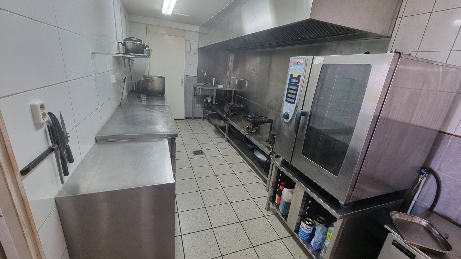 draaiende horeca zaak ter overname in Almere!