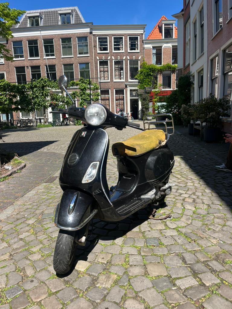 Oude Vespa LX50, Gebruikt, Ophalen of Verzenden, Benzine, Vespa