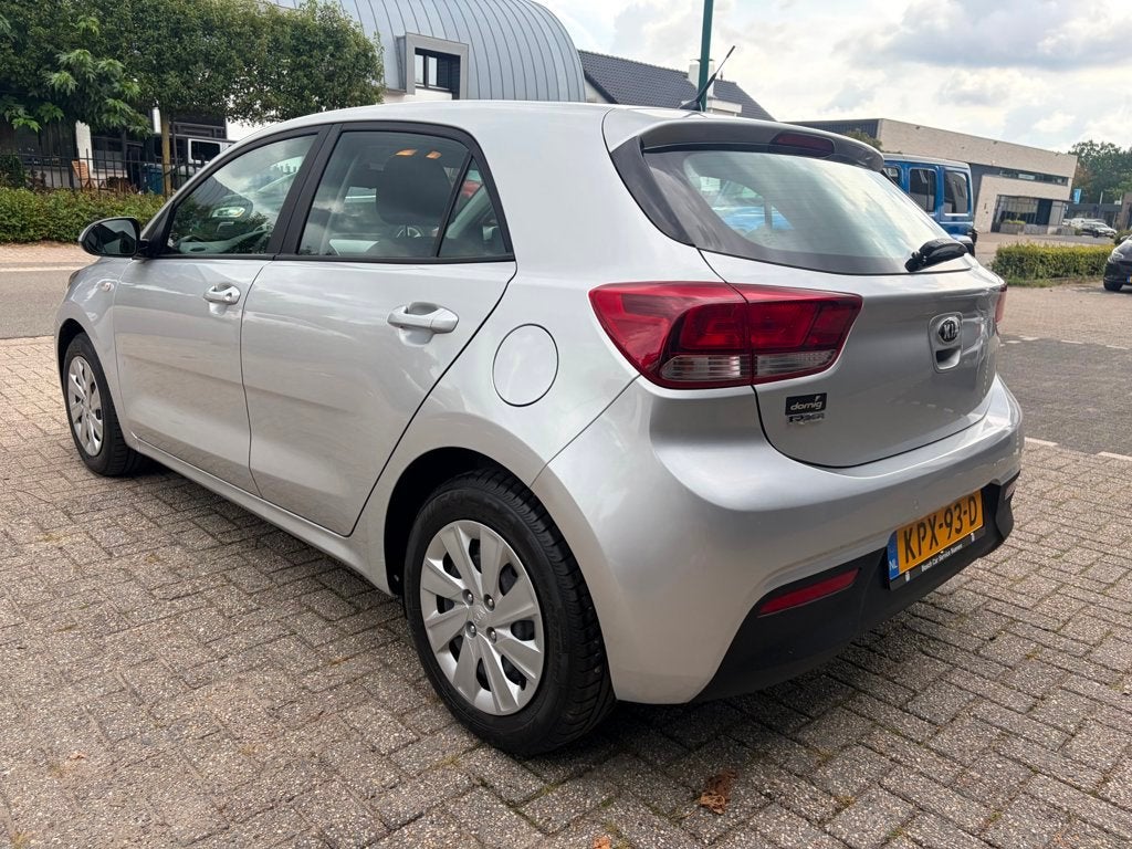 Kia RIO 1.2 CVVT ComfortPlusLine, Stoel+Stuurverw. PDC, Crui, 12 maanden, Gebruikt, Euro 6, 4 cilinders