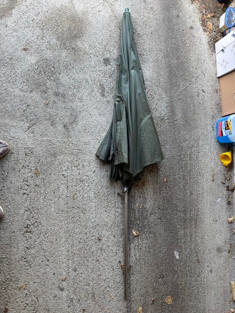 Vis parasol, Ophalen, Gebruikt, Strandparasol, 1 tot 2 meter