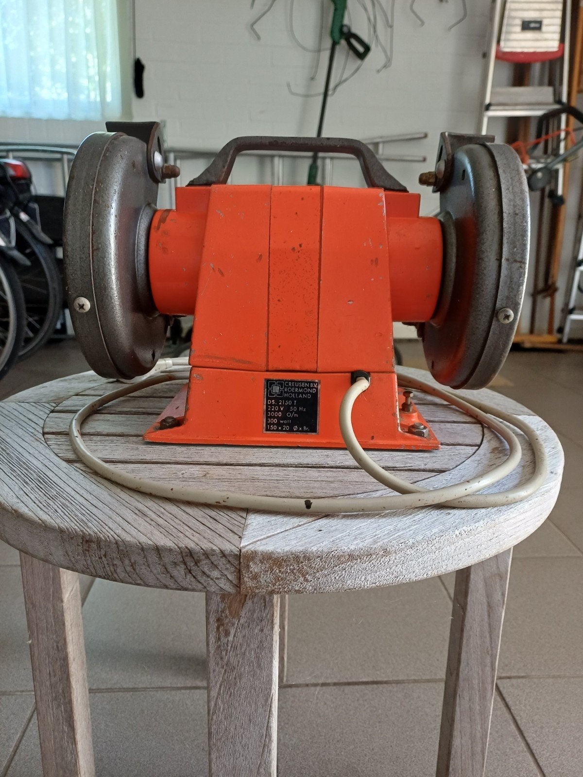 Creusen Slijpmachine 220V 3000 O/m 300 Watt, Ophalen, Gebruikt, Minder dan 700 watt, Werkbankslijpmachine