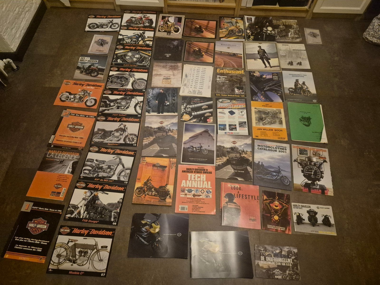 Lot Harley Davidson Folders, Ophalen of Verzenden, Gelezen