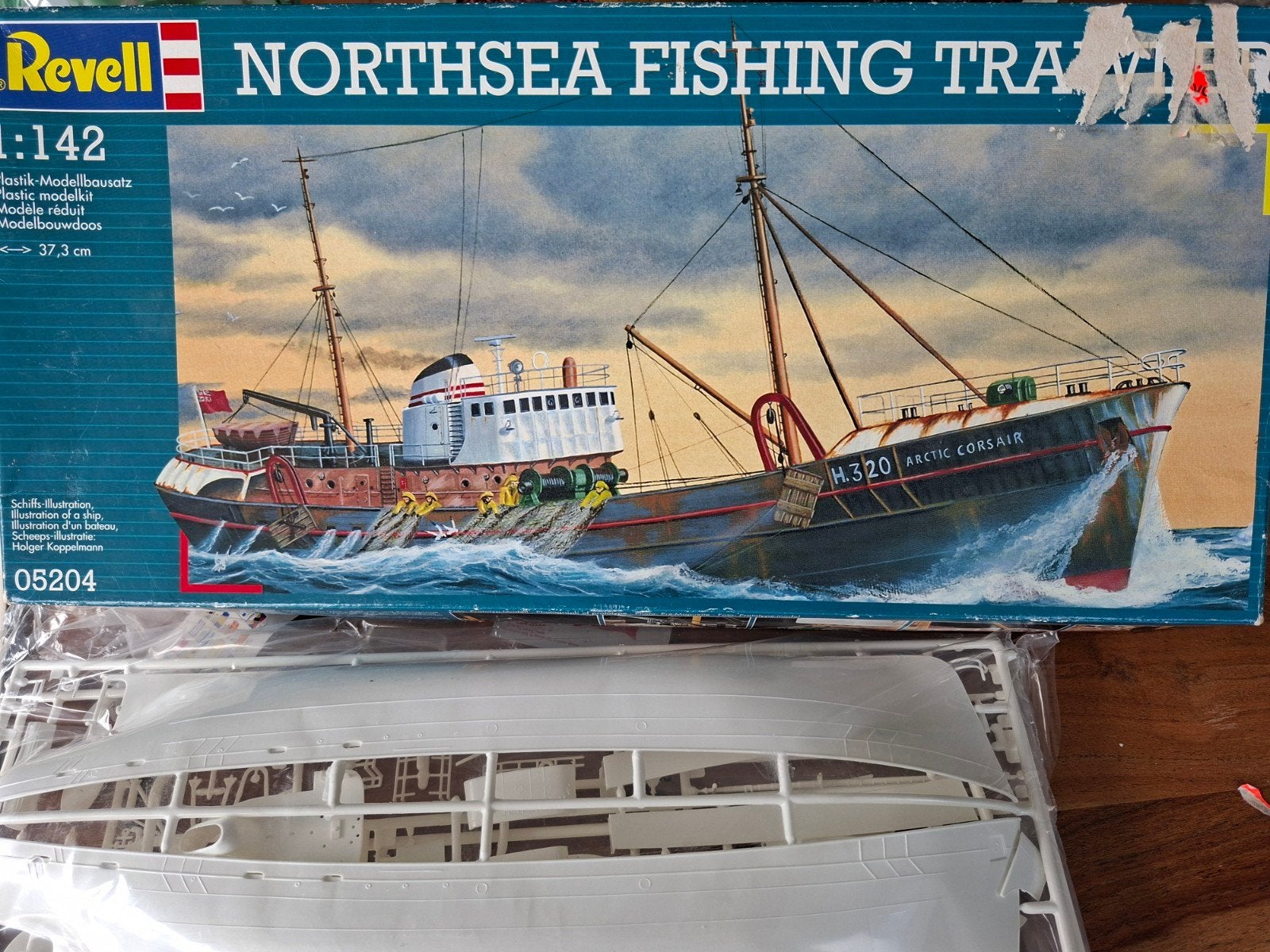 Revell Northsea Fishing Trawler Modelbouwdoos 1:142, Ophalen of Verzenden, Nieuw, Revell