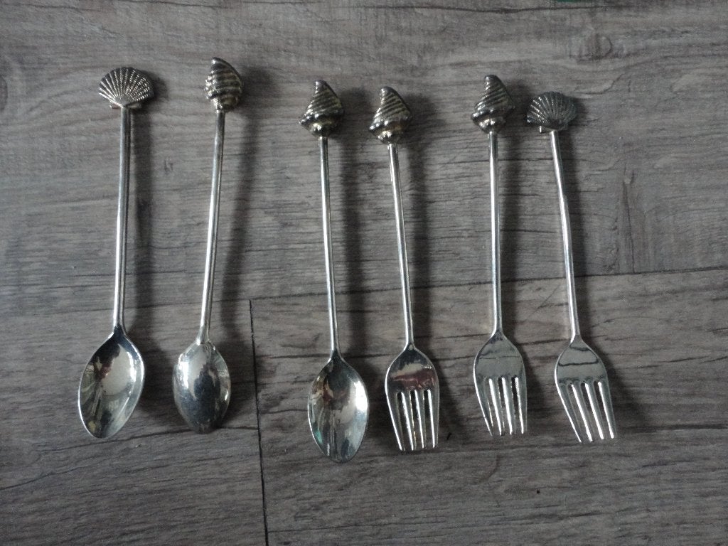 VINTAGE  LEPELTJES EN VORKJES VERZILVERD VAN SHELL/SCHELP, Ophalen of Verzenden