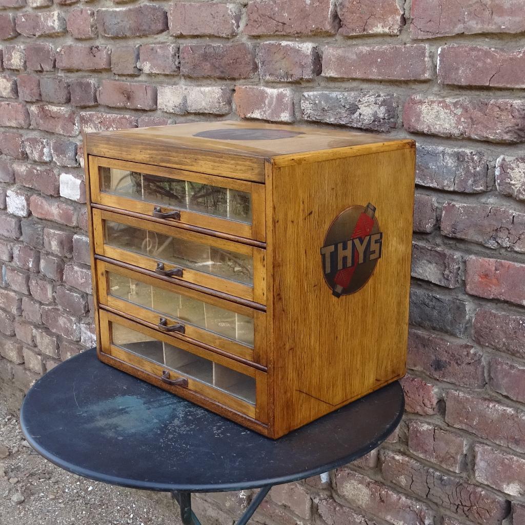 fournituren kastje ladekastje garenkastje thys kast, Antiek en Kunst, Ophalen