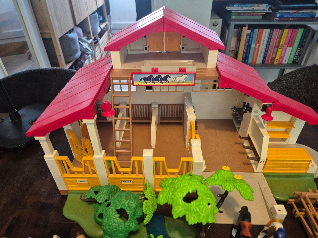 Playmobil manege, Kinderen en Baby's, Ophalen, Gebouw, Complete set, Zo goed als nieuw