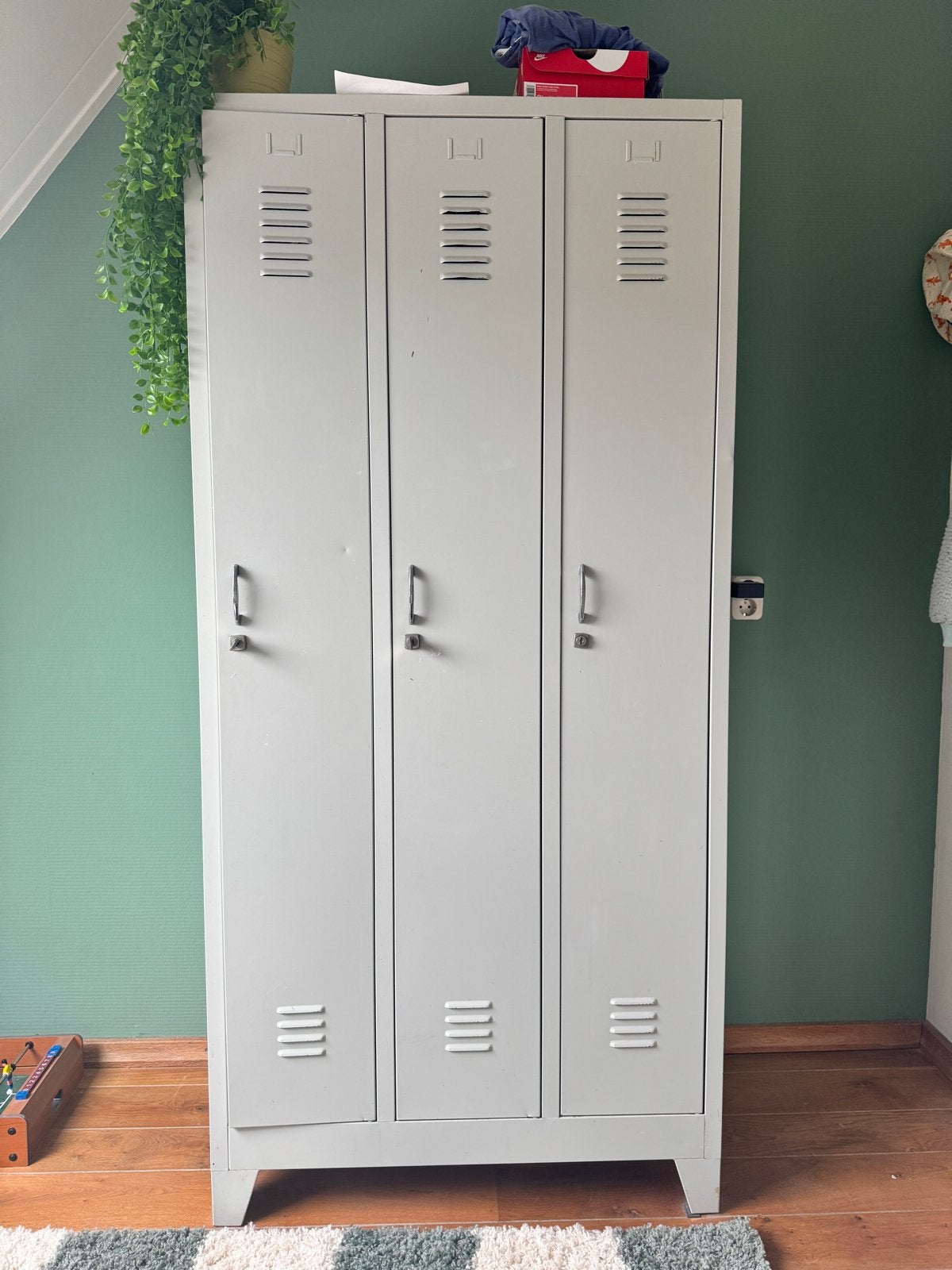 Metalen locker kast met 3 deuren, Ophalen, Gebruikt