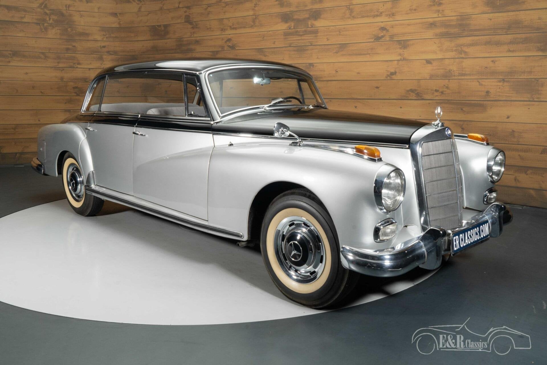 Mercedes 300D Adenauer Sedan | 1962, 4 stoelen, Mercedes-Benz, Bedrijf, Handgeschakeld