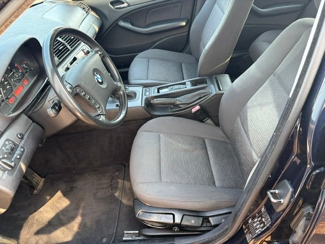 BMW 3-serie Touring 320d, '05 aut nette auto met een nieuwe, Auto's, Automaat, Zwart, 4 cilinders, 150 pk
