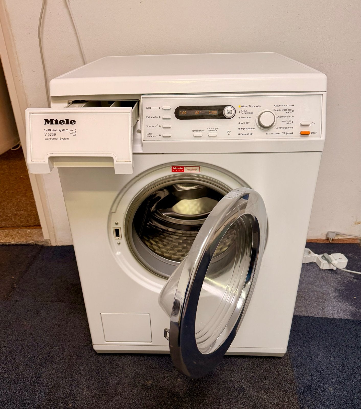 Miele V 5739 Wasmachine - Zo goed als nieuw, Germany, Www.miele.com, Ophalen of Verzenden, Voorlader