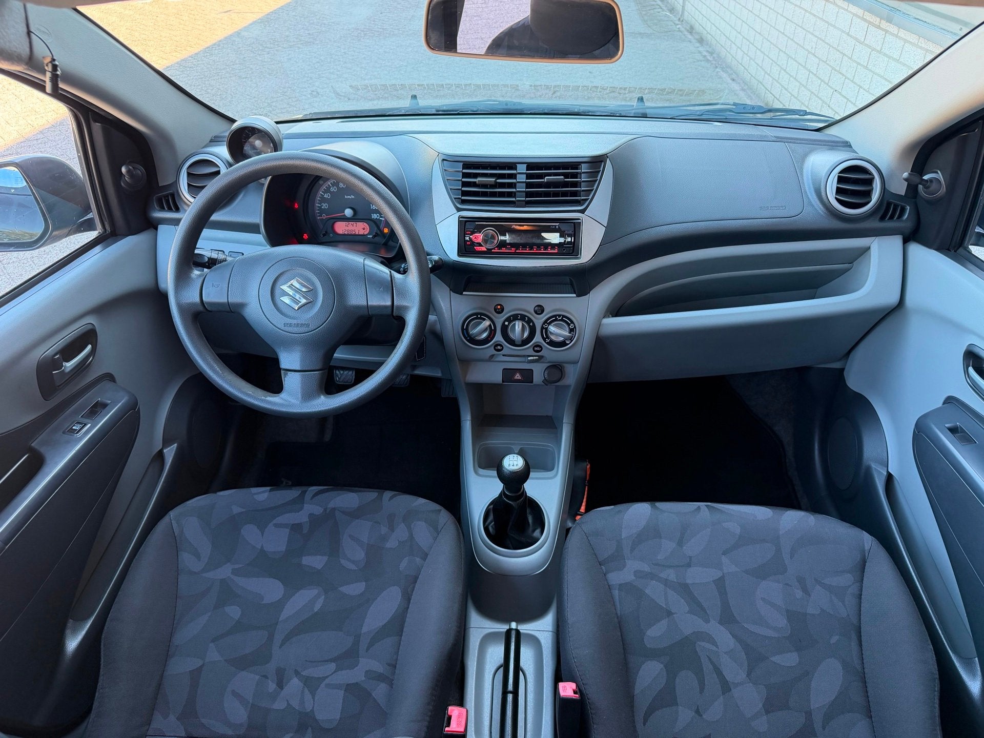 Suzuki Alto 1.0 Exclusive 5 Deurs airco apk, Voorwielaandrijving, Euro 5, Stof, Gebruikt