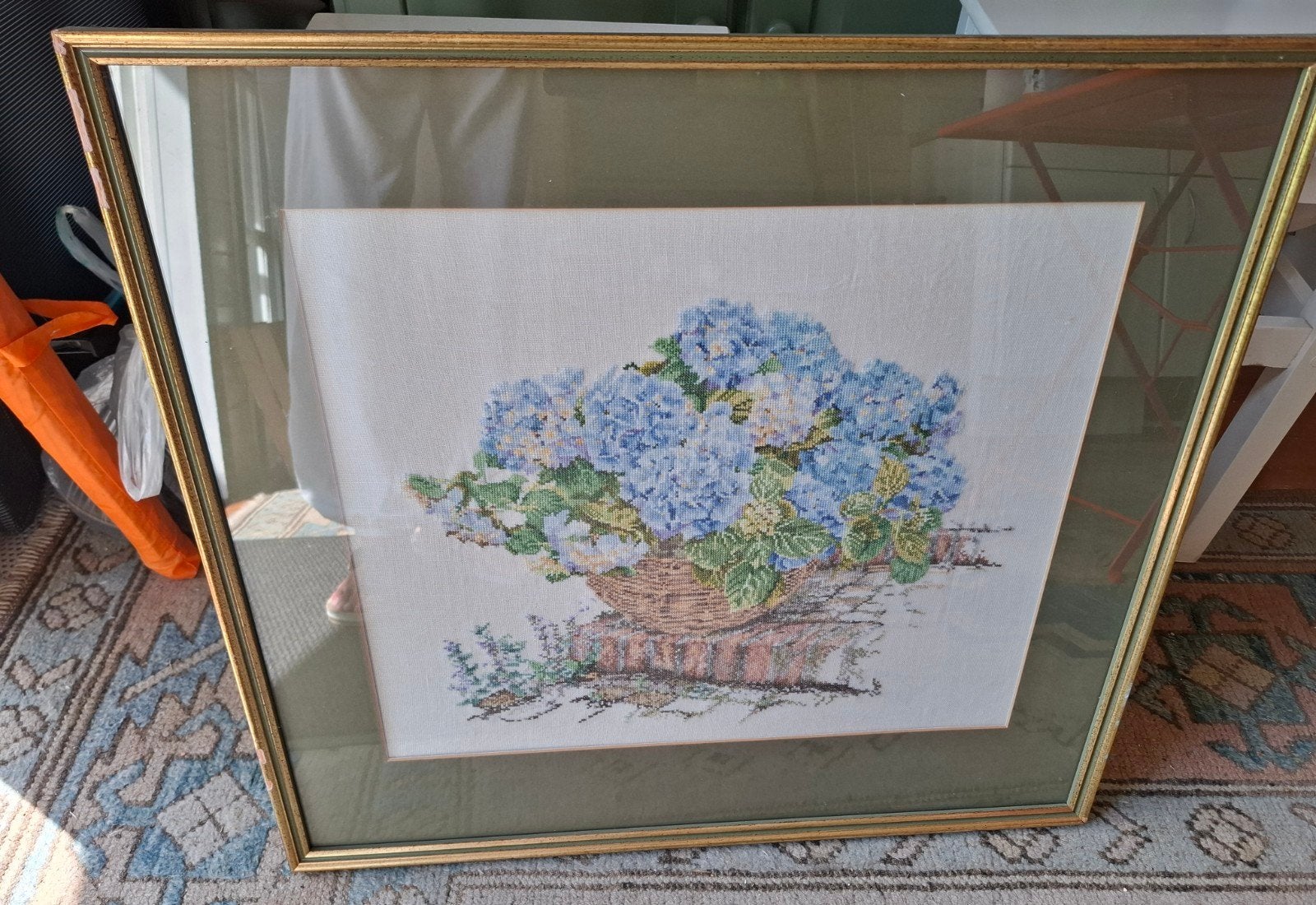 schildeij met geborduurde hortensia 62x58 alleen met lijst!, Huis en Inrichting, Ophalen
