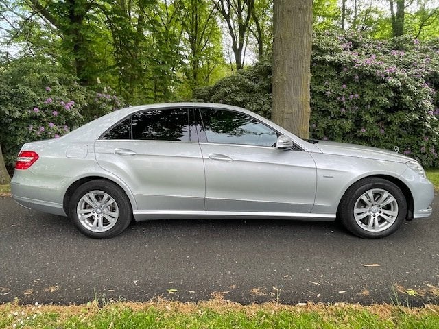 Mercedes-Benz E-klasse 250 CGI Business Class Elegance, Auto's, Automaat, Euro 5, Gebruikt, 4 cilinders