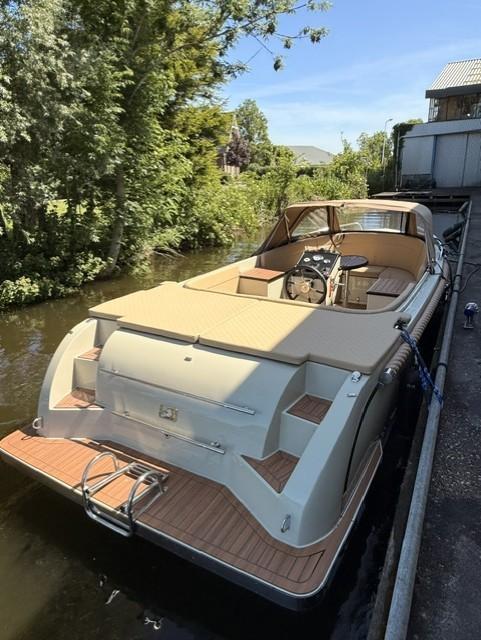 Lago Amore 633 60PK (2024) – Full option + ligplaats 2026, Watersport en Boten, Ophalen, 60 pk, Tender, Rondzit