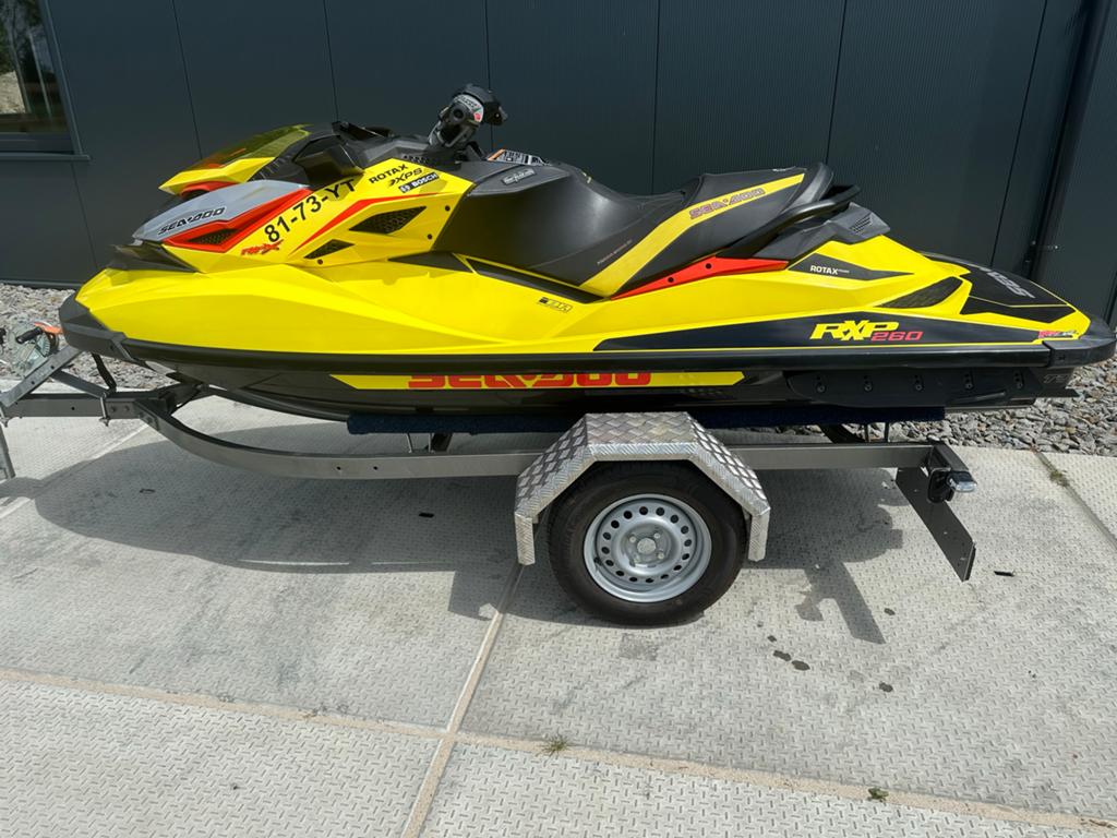 Sea-Doo RXP 260 RS Jetski 2015 met trailer, Watersport en Boten, Ophalen, Zo goed als nieuw, Benzine, 200 pk of meer