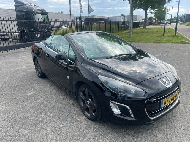 Foto 4 van Peugeot 308 1.6 THP CC 2013 INRUIL MOGELIJK
