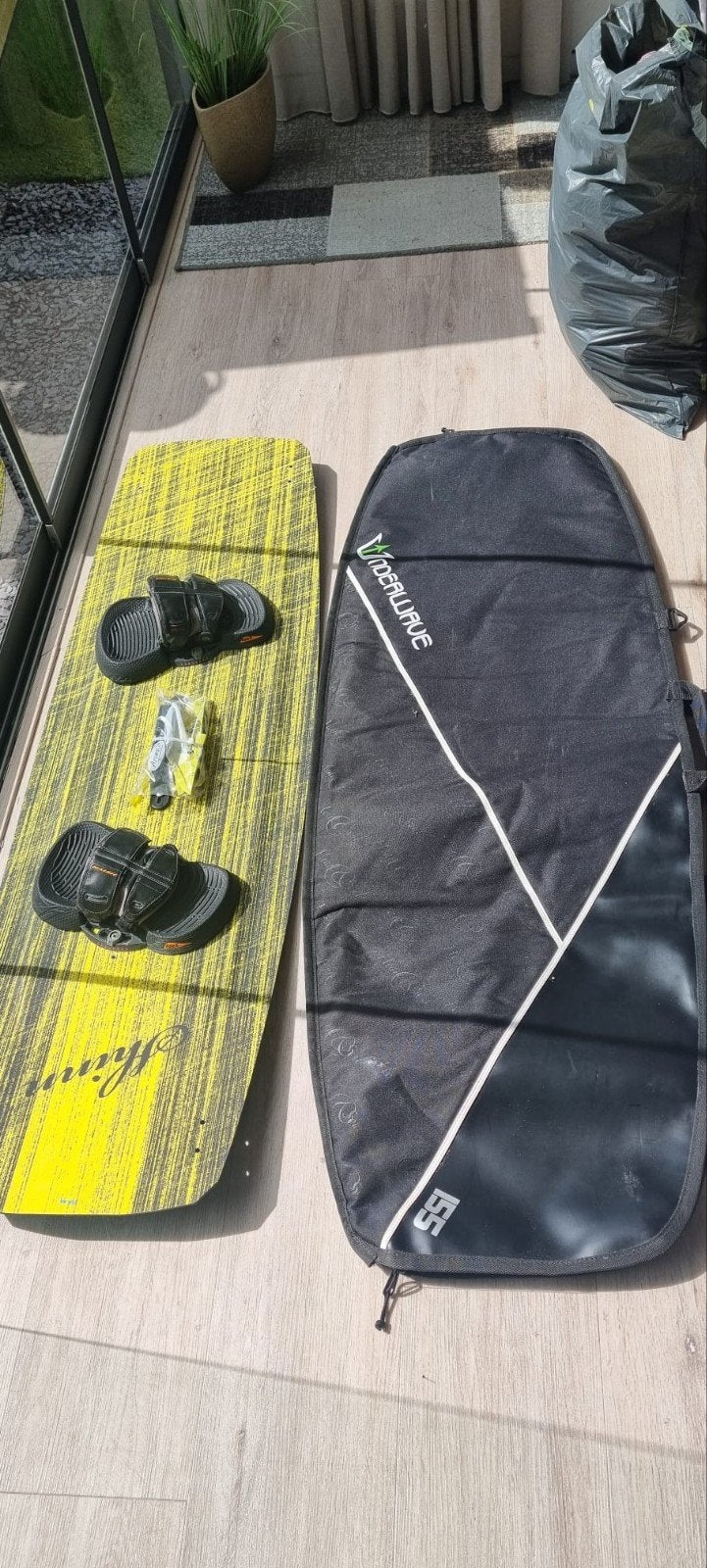 3* kiteboards - Naish 138 - Shinn 150 - Cabrinha 133 & APEX, Watersport en Boten, Kitesurfen, Twintip, Kiteboard, Ophalen of Verzenden