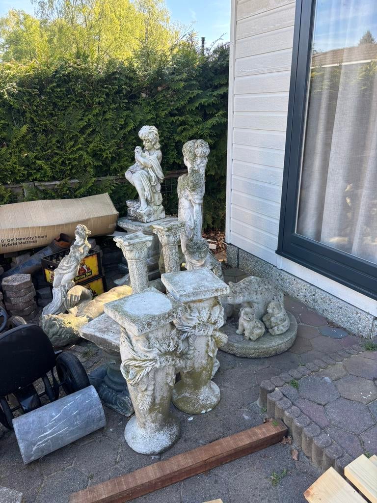 Tuinbeelden 9x, Tuin en Terras, Waterpartijen en Fonteinen, Ophalen of Verzenden, Gebruikt, Beton