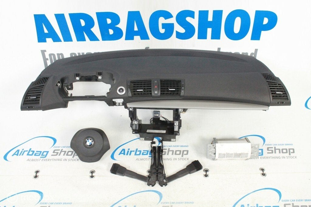 Airbag set - Dashboard zwart BMW 1 E81 E82 E87 E88 2004-2011, Gebruikt, Ophalen of Verzenden