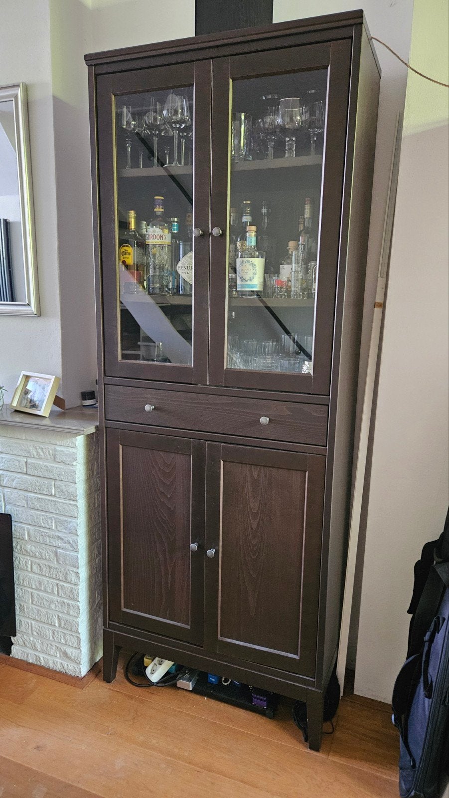 Vitrinekast (Ikea Idanäs), Huis en Inrichting, Kasten | Buffetkasten, Ophalen, Met deur(en), 200 cm of meer, 50 tot 100 cm