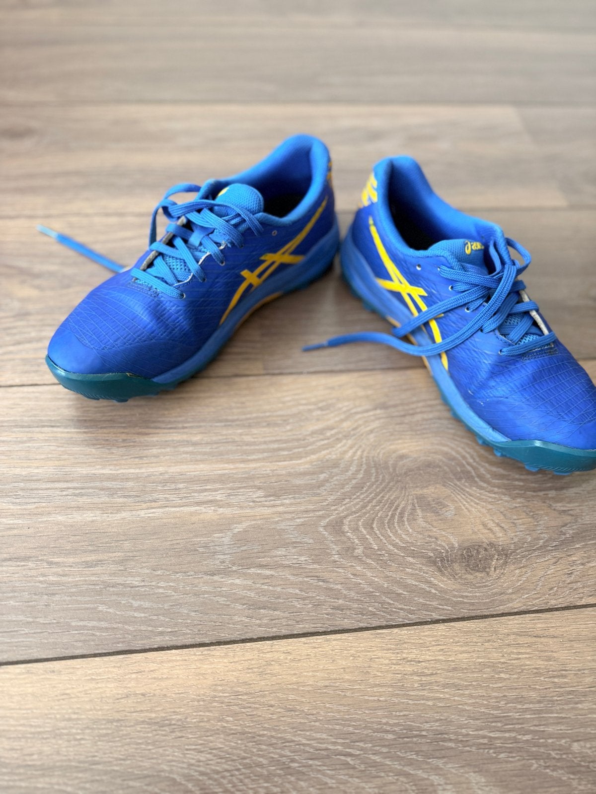 ASICS Hockeyschoenen - Blauw/Geel - Maat 40, Sport en Fitness, Ophalen of Verzenden, Zo goed als nieuw, Overige typen