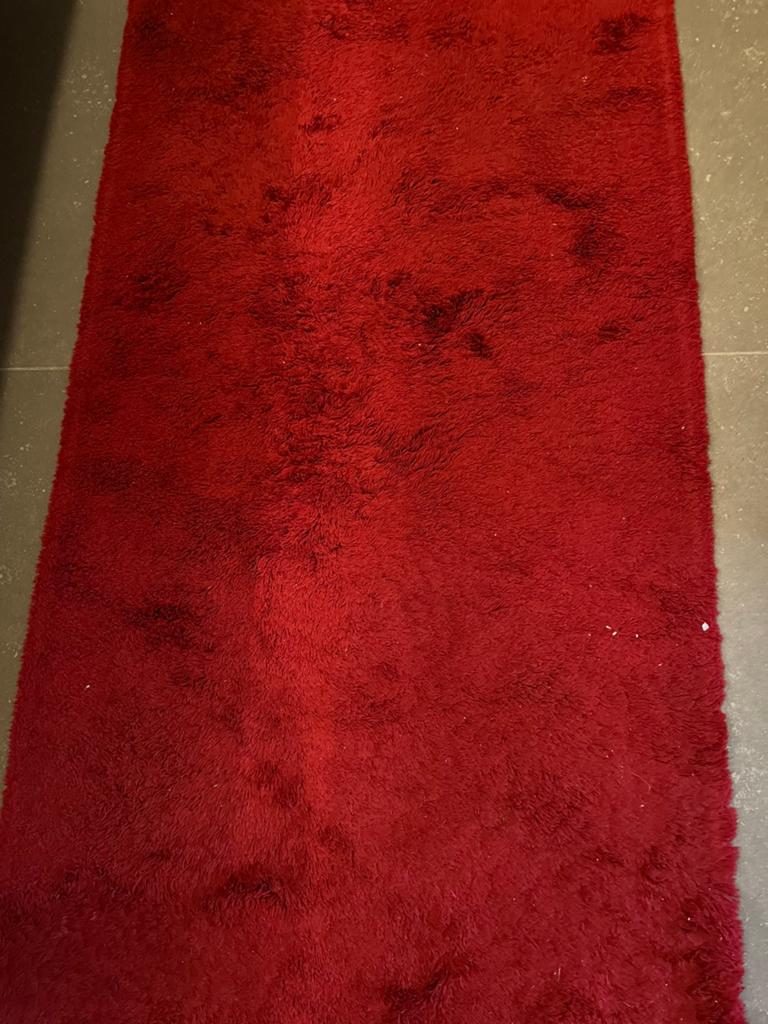 Rood vloerkleed / loper - zacht en comfortabel, Gebruikt, 150 tot 200 cm, Rechthoekig, Rood