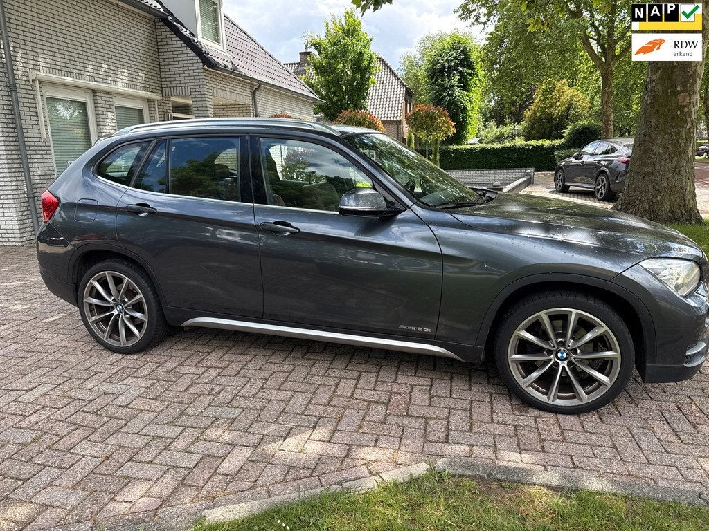 BMW X1 SDrive20i, Auto's, Euro 6, 4 cilinders, 184 pk, SUV of Terreinwagen