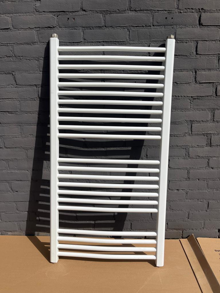 Design radiator 69x111 cm - Wit, Doe-het-zelf en Verbouw, Verwarming en Radiatoren, Ophalen, Gebruikt, Radiator, 60 tot 150 cm