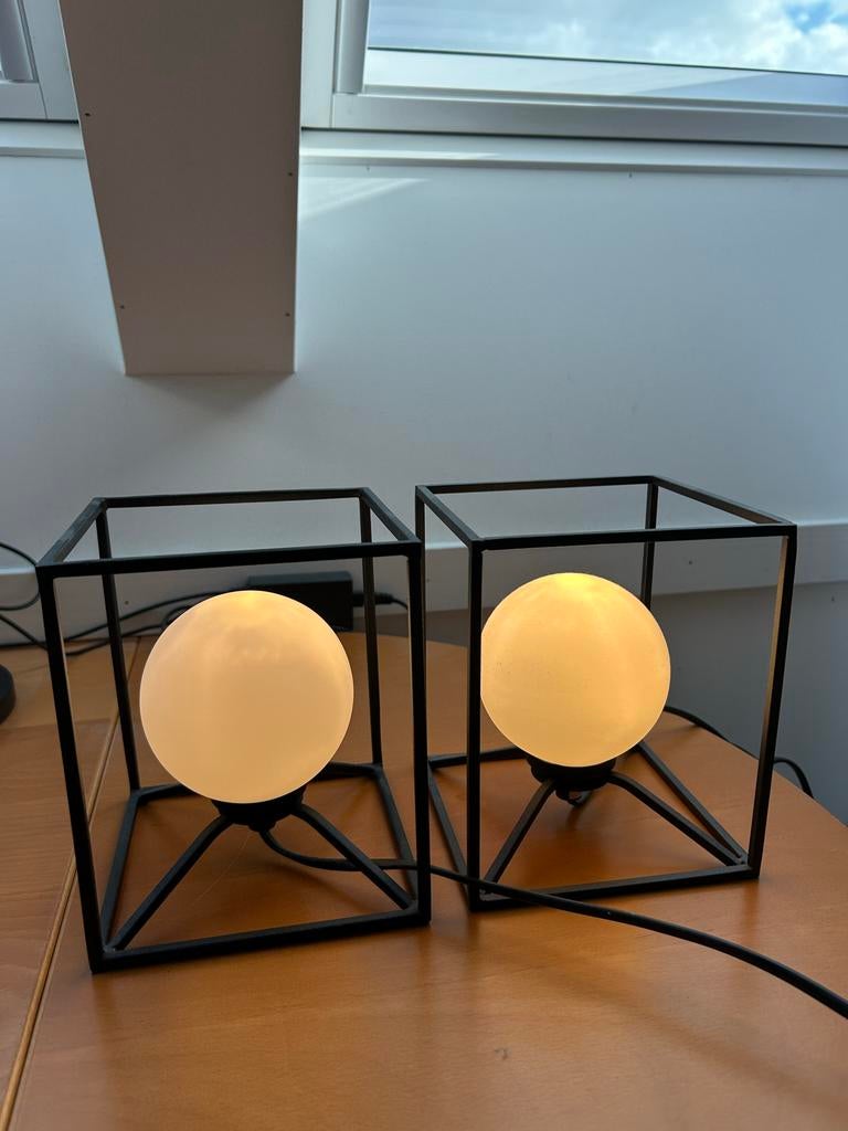 Set van 2 moderne nachtlampjes - kubus design, Ophalen of Verzenden, Zo goed als nieuw, Metaal, Minder dan 50 cm