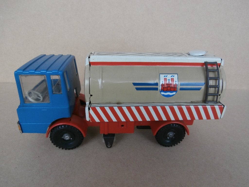 Blik met plastic straatveger auto met tank en borstel 22 cm, Antiek en Kunst, Ophalen of Verzenden