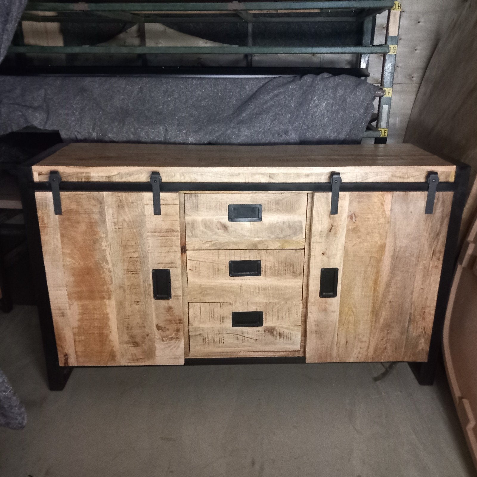 Dressoir mangohout., Huis en Inrichting, Kasten | Dressoirs, Ophalen, 25 tot 50 cm