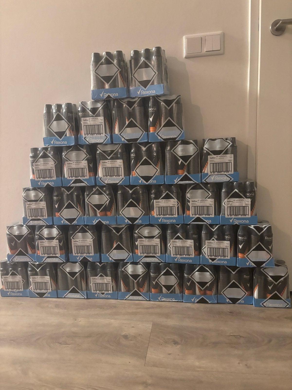 180 stuks Nieuwe Rexona Deodorant Spray Workout High Impact, Ophalen of Verzenden, Nieuw, Deodorant of Bodyspray