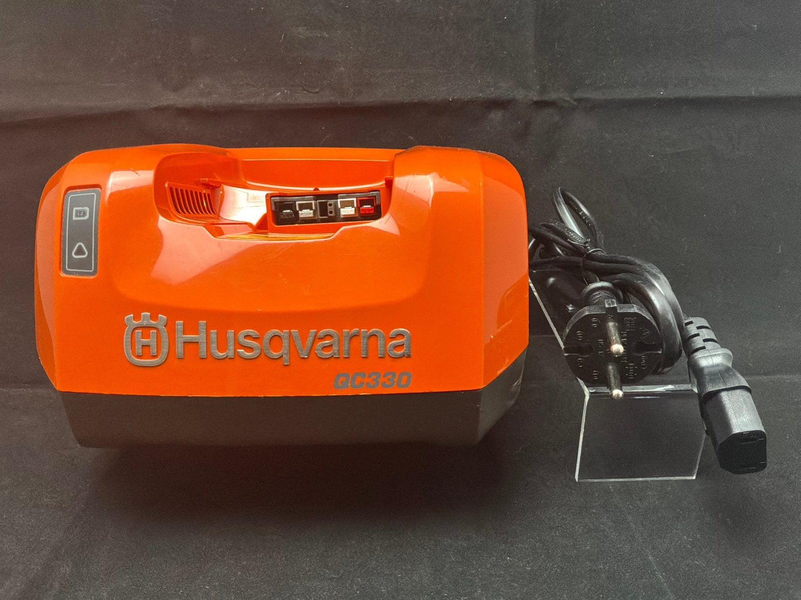 Husqvarna QC330 acculader, Ophalen of Verzenden, Gebruikt