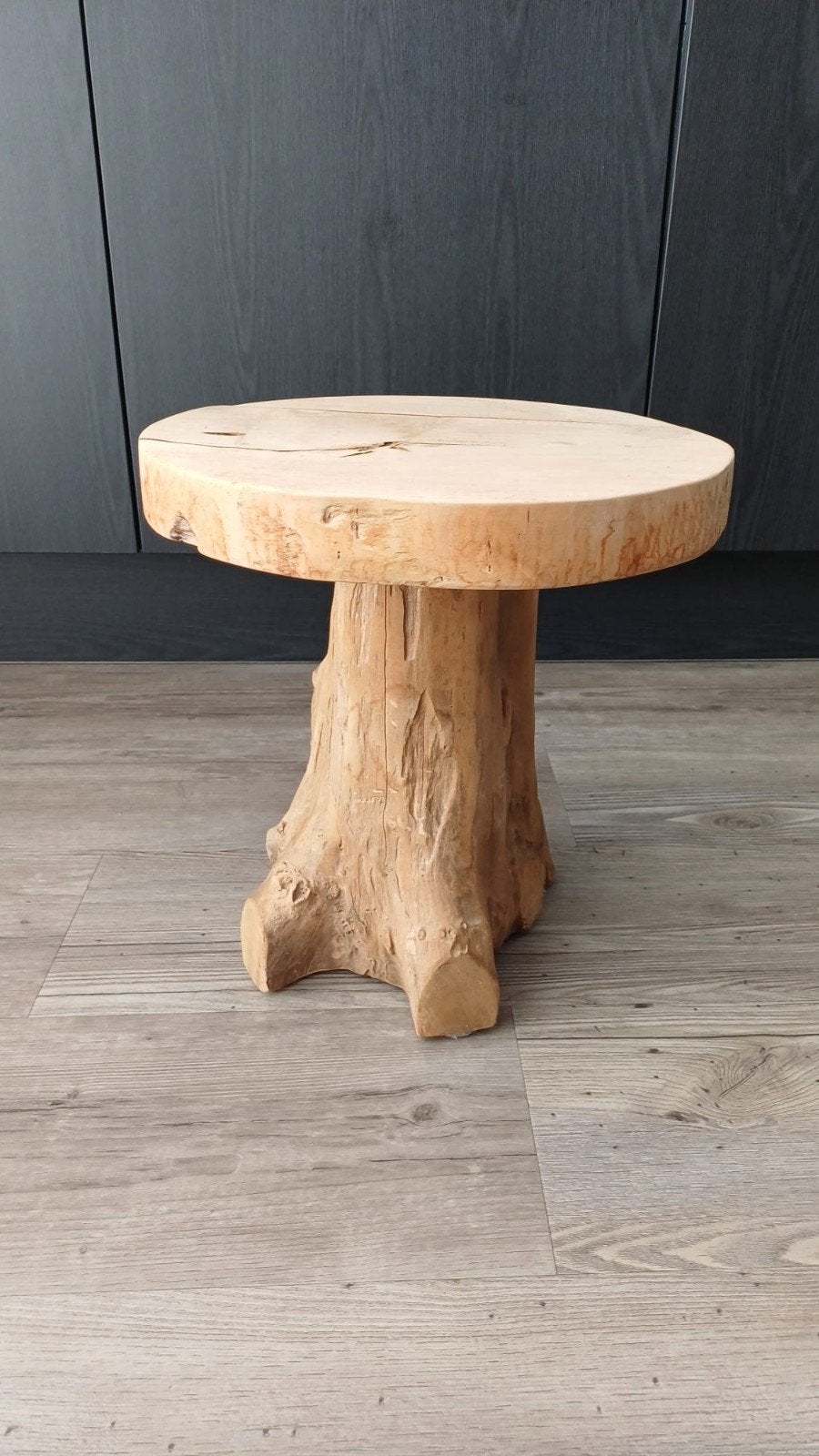 Unieke houten bijzettafel/kruk van boomstam, Huis en Inrichting, Tafels | Bijzettafels, Minder dan 45 cm, Minder dan 55 cm, Gebruikt