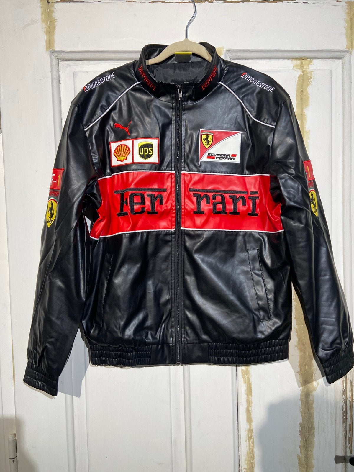 Ferrari Marlboro-jas Rood (maat XL) Lederlook rood, Ophalen of Verzenden, Zo goed als nieuw, Maat 56/58 (XL), Rood