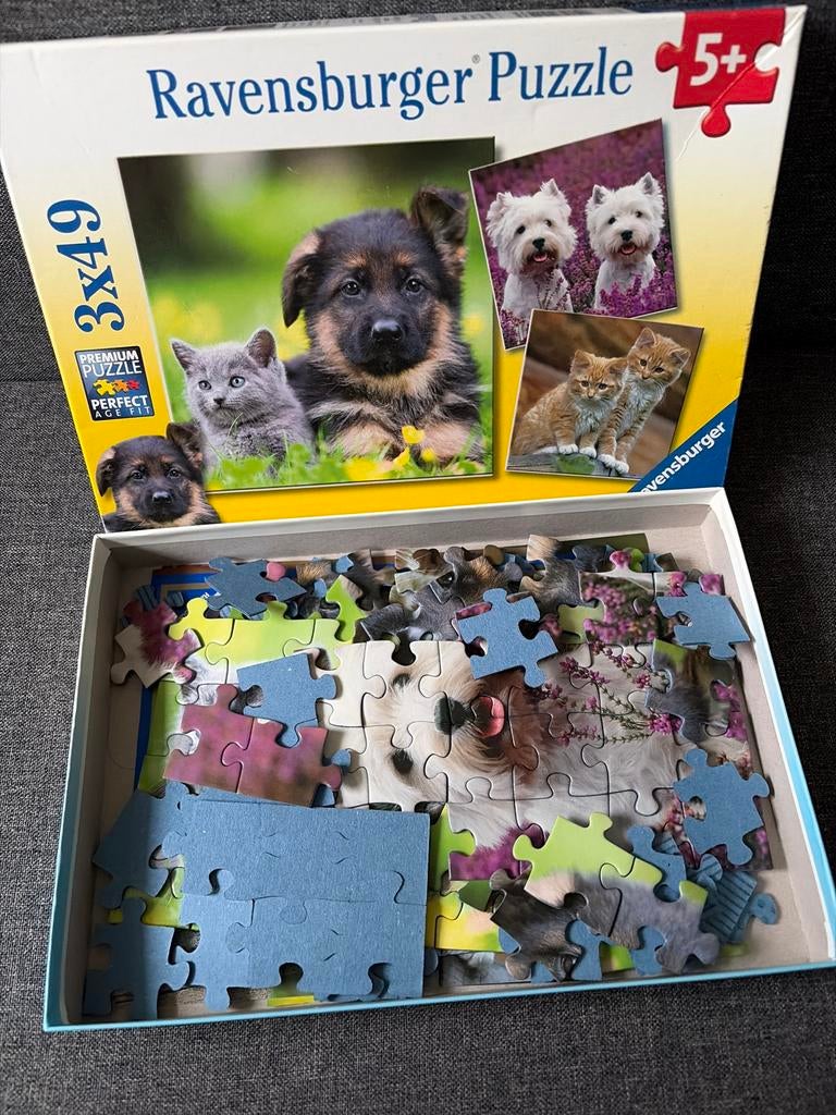Ravensburger Dierenpuzzel 3x49 stukjes - Honden & Katten, Ophalen of Verzenden, 10 tot 50 stukjes, Gebruikt, 6 jaar of ouder