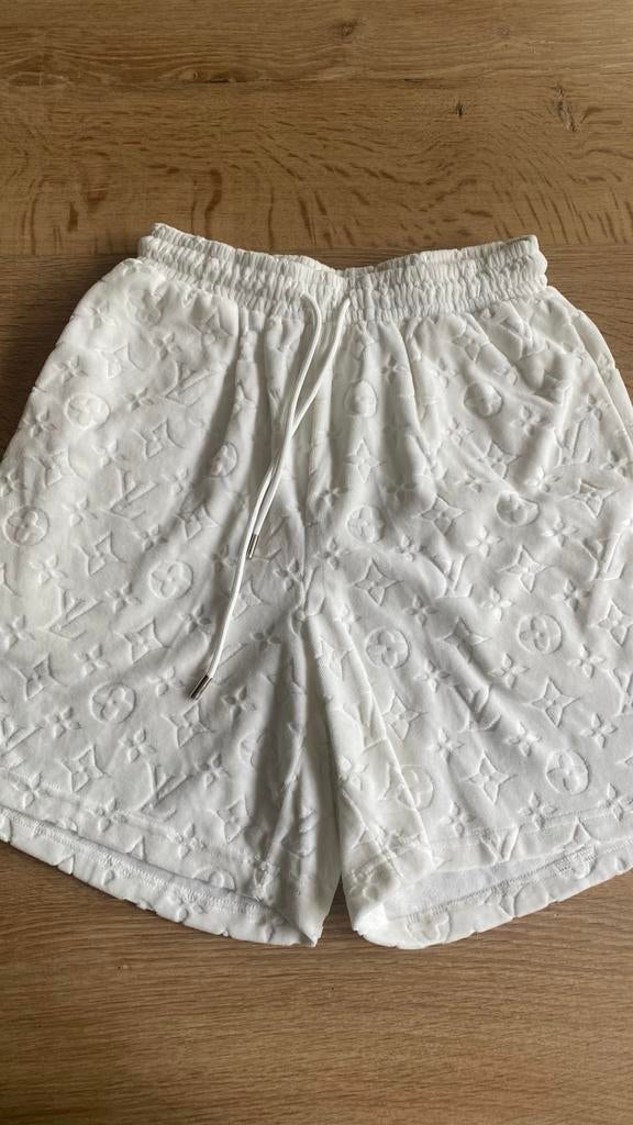 Louis Vutton korte broek s/m, Ophalen of Verzenden, Zo goed als nieuw