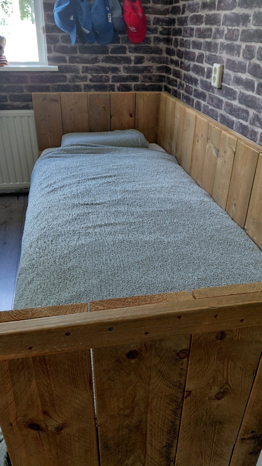 Steigerhouten bed, met uitschuiflade voor logeerbed, Ophalen, Eenpersoons, Hout, 90 cm