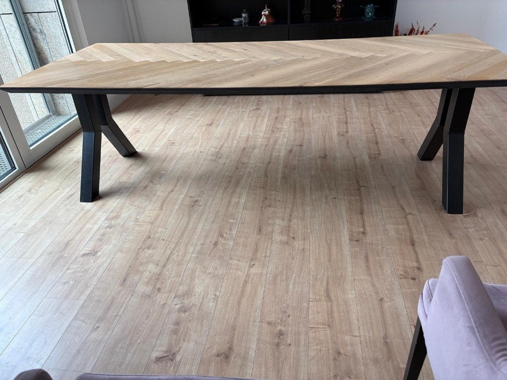 Mooie eettafel visgraat motief, 100 tot 150 cm, 200 cm of meer, Zo goed als nieuw, Rechthoekig