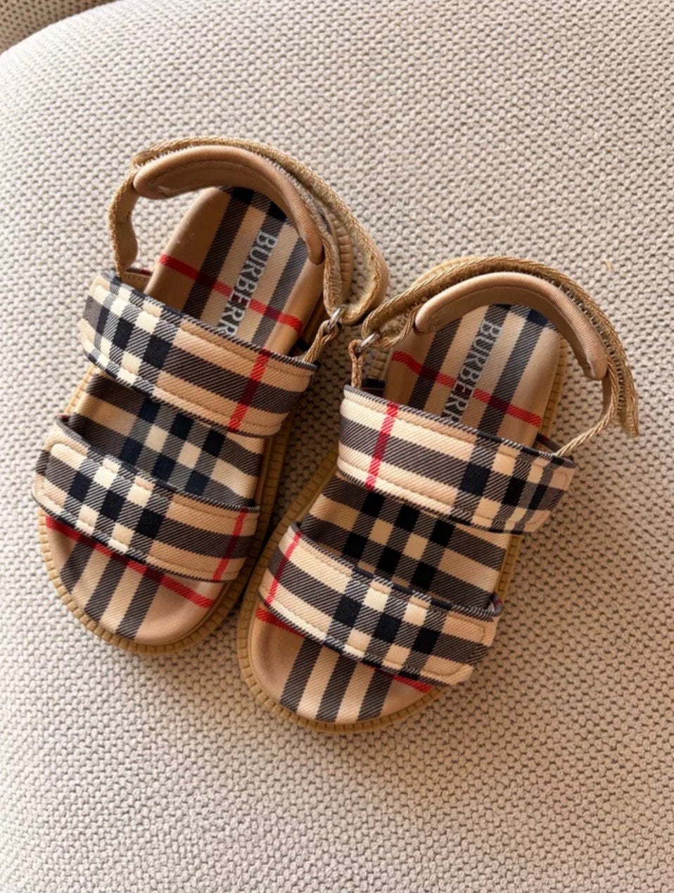 Burberry sandaal maat 26, Ophalen of Verzenden, Zo goed als nieuw