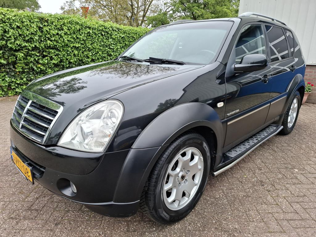 SsangYong Rexton RX 270 XVT LEER/CLIMAT/CRUISE/TREKHAAK/NAVI, Auto's, Automaat, Gebruikt, 1960 kg, Bedrijf