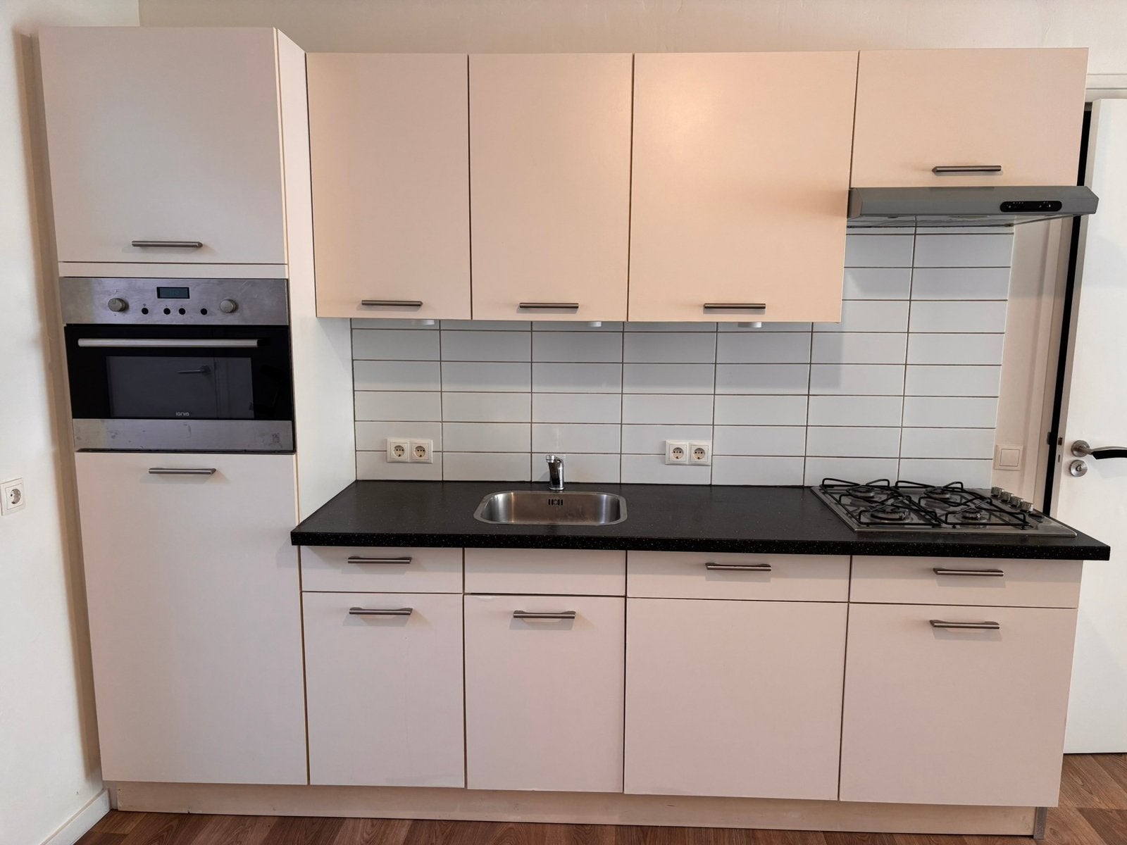 Complete keuken, Huis en Inrichting, Keuken | Complete keukens, Ophalen, Gebruikt, Wit, Enkelwandige keuken